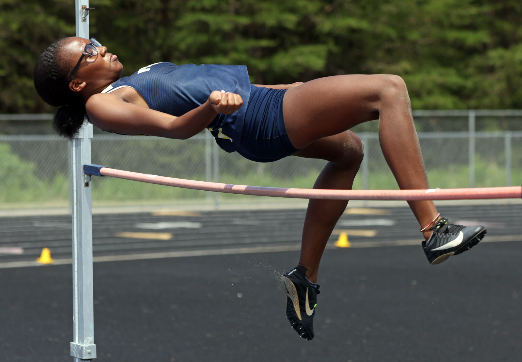 060821-cdp-sports-track658.JPG